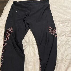 Under Armour Black Ankle Legging
